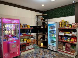 Friendship On Hotel Wink