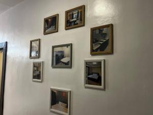 Friendship On Hotel Wink