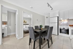 Stylish Rockingham Getaway 2BR Coastal Apartment