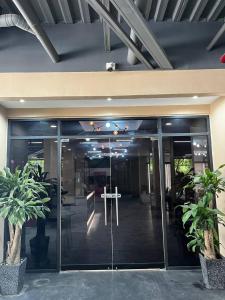 Friendship On Hotel Wink