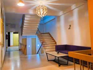 Happy 2 Hotel Patunam