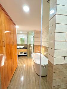 Bai Truong CEO Villas