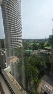 Center of BGC- Your Home In Forbeswood Parklane