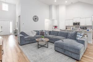 Pawleys Island Beach House Golf & Sleeps 10