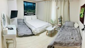 1 min from Sadang Station line 2 & 4