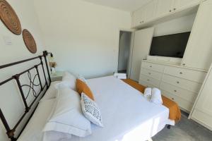 The old barn, Naousa Paros