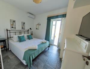 The old barn, Naousa Paros