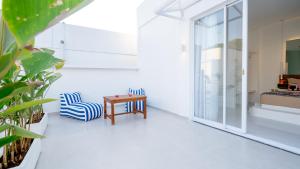 Villa Grega Mykonos, 2Br walking to Padang Padang beach Uluwatu