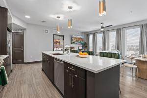 Nashville Skyline Views Near Music Row & Gulch