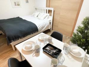 M107 8mins from Ikebukuro sta 9min to Shinjuku byTrain