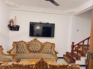 PL Villa 99