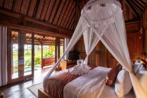 Embun Pagi Wooden Private Villas Ubud