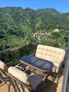 Sunshine Suit Bungalov