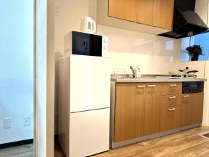 M205 8 mins from Ikebukuro sta 9 min to Shinjuku by Train