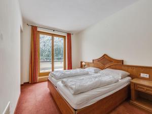 Chalet in Saalbach near Ski Lift