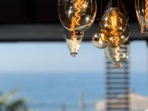 ThirtyTwoB on Salmon Bay