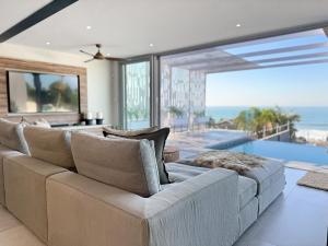 ThirtyTwoB on Salmon Bay