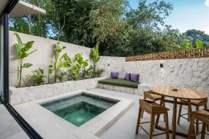 Sunrise Lush River Villa by Alfred in Bali