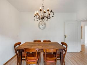 Apartment with private terrace in Velmede