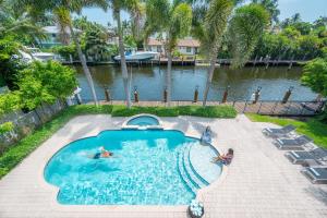 Venice of America Heated Pool Canal View Access Isle Key VlLLAS
