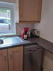 Central, Mews, 2 bed flat