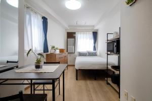 CraftFlat Komagome 605, a compact studio at excellent location