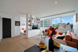 Large Cosy Studio Apartment Next To Stadium With Gym