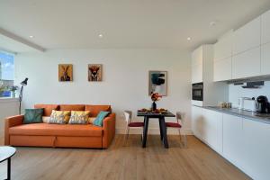 Large Cosy Studio Apartment Next To Stadium With Gym