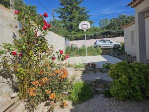 Villas Calme, jardin, ensoleille, piscine a 10 mn d- Aix : photos des chambres