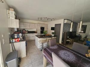 Villas Calme, jardin, ensoleille, piscine a 10 mn d- Aix : photos des chambres
