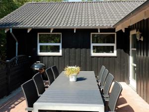 8 person holiday home in Hadsund