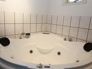 8 person holiday home in Hadsund