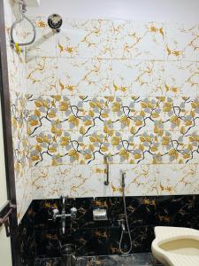 Bright Stay , Welcome Home, Away From Home