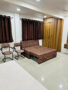 Bright Stay , Welcome Home, Away From Home