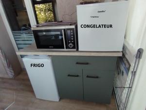 Maisons de vacances Les arbousiers : Maison 1 Chambre