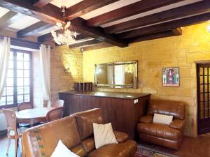 Maisons de vacances Demeure du XIIIe-XIVe s. dans la cite medievale. : photos des chambres