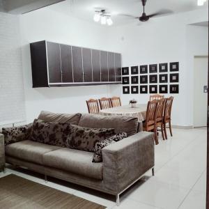 4-room double storey house, 10km KLIA