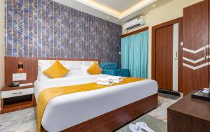 Yashshree Bangla Queen