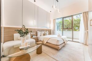 Modern Studio with Huge Balcony, Near Dubai Canal and Mins to Downtown Dubai, Fawad Azizi Residence, Al Jaddaf by Deluxe Holiday Homes - 4hvězdičkové hotely ve městě Dubaj