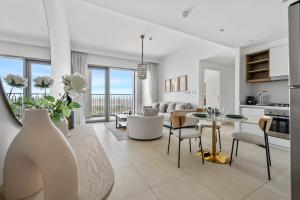 1BR with Park & Downtown Views plus Dubai Frame