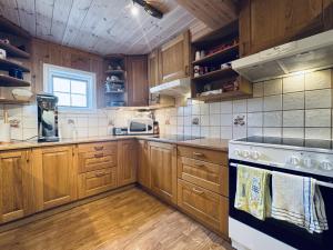 Red Cross Cabin, Spacious mountain lodge