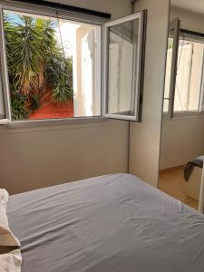 Maisons de vacances La maison de violette piscine et mer : photos des chambres