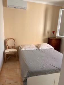 Maisons de vacances La maison de violette piscine et mer : photos des chambres