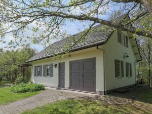 Rendeux Villa with Garden