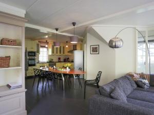 Rendeux Villa with Garden