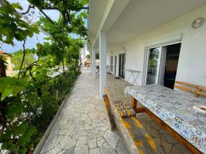 Luxurious Apartment in Dramalj with Swimming Pool