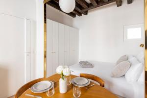 Appartements Bright Designer Studio - Montorgueil Paris Center - AirCon : photos des chambres