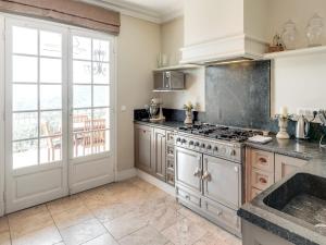 Mandelieu Villa with Rooftop