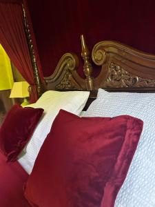 B&B / Chambres d'hotes Chateau de Mongazon : photos des chambres