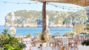 Beachfront Apartment In Mijas Costa 2-1A